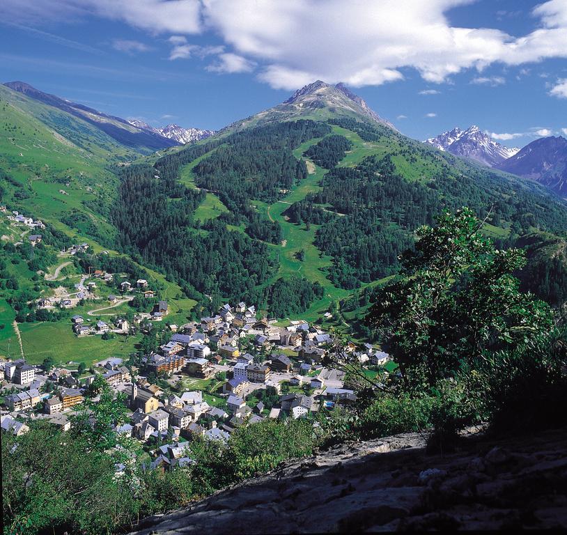 Residence Odalys Le Hameau Et Les Chalets De La Vallee D'Or Valloire Exterior photo