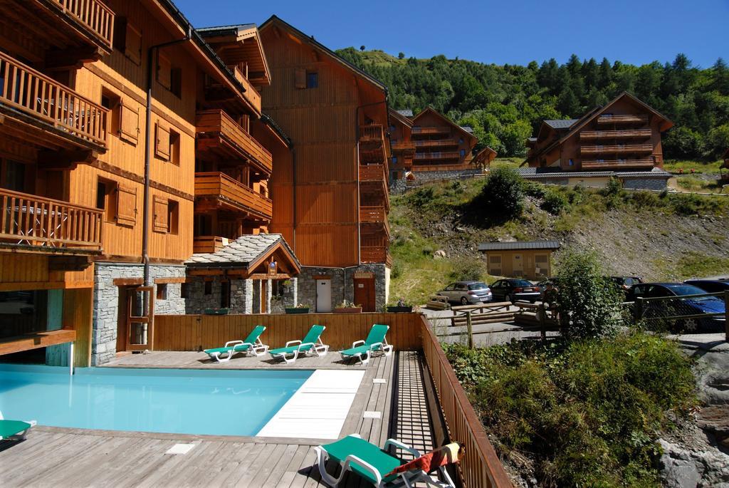 Residence Odalys Le Hameau Et Les Chalets De La Vallee D'Or Valloire Exterior photo